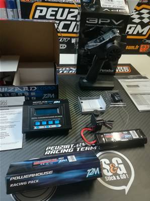Package Radio/Chargeur accus/servo Haute Qualité pour kits TAMIYA (DTM/Truck)