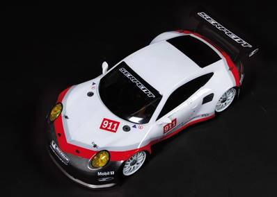 1/8 GT8 CARROSSERIE PORSCHE 911 TRANSPARENTE ET DÉCOUPÉE CHASSIS LWB